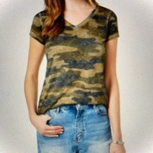 Lucky Brand V-neck Camo Tee